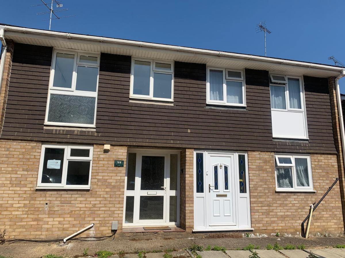 Elegant Devon Villa Luton  Exteriör bild